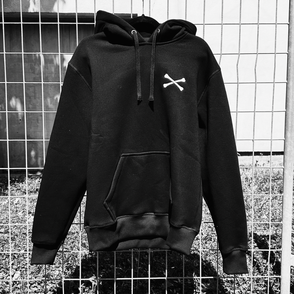 bertl-hoddie-front